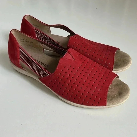 REMONTE Soft Women’s 39 8.5 Sandals Perforated Leather Elastic Red Comfort - Picture 1 of 9